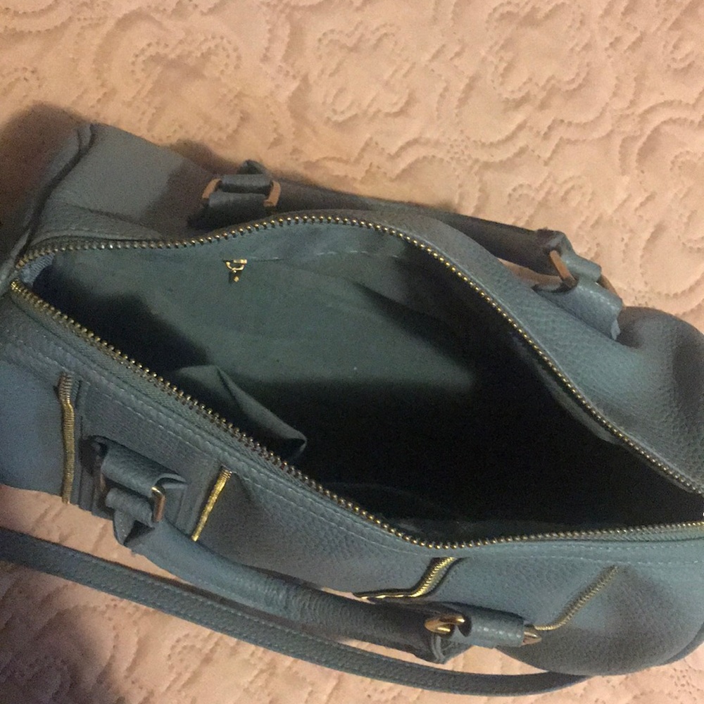 Purse - Picture 2 of 3